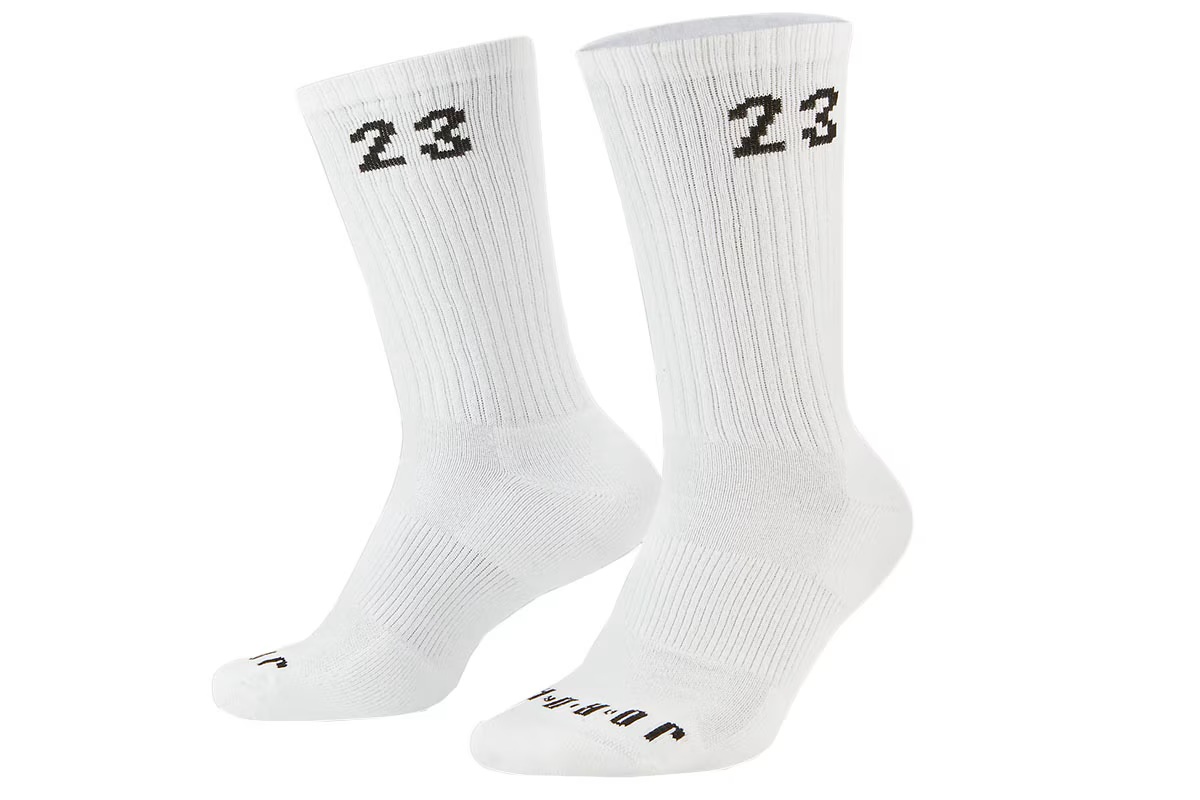 エッセンシャルクルー ソックス (3足) ジョーダン 【DA5718-100】 バスケ バッソク 靴下 ■