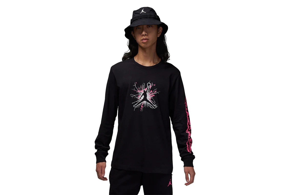Dri-FIT スポーツロングスリーブ グラフィック Tシャツ ジョーダン 【FN5973-010】 バスケ 長袖 ロンt 冬 